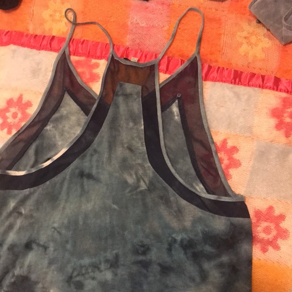 Lucca Couture blue tie-dye flowy spaghetti strap tank top size medium. Mesh top - Picture 8 of 9